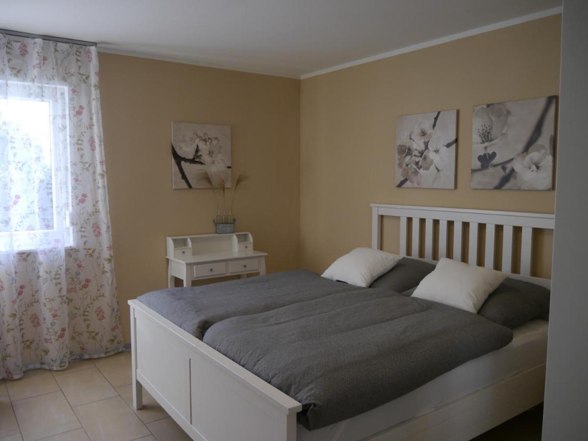 Ferienwohnung Kirchberg Uettingen Bagian luar foto